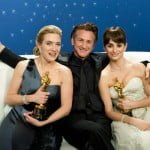 oscars-backstage_winslet-penn-cruz