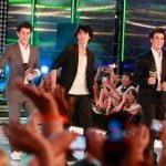 The Jonas Brothers co-host the 2009 MMVAs