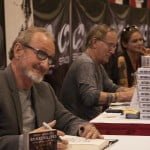 Robert Englund and Lance Henriksen sign autographs