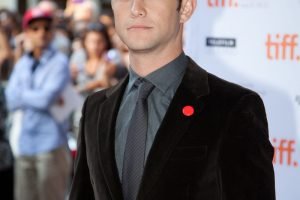 Joseph Gordon-Levitt on the red carpet for 50/50