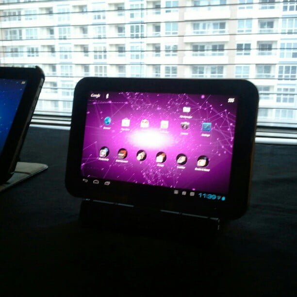 Photo: Toshiba's new Excite 7.7 tablet with AMOLED display.