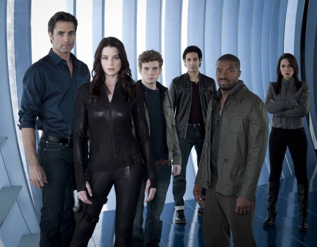 Cast of Continuum season 2