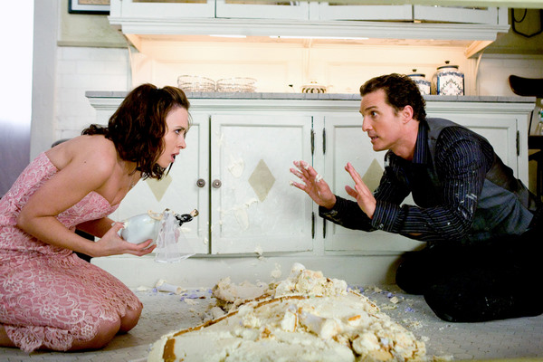 Lacey Chabert and Matthew McConaughey in Ghosts of Girlfriends Past