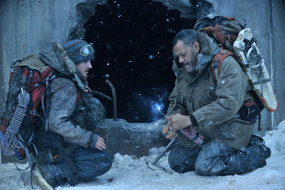 Kevin Zegers and Laurence Fishburne in The Colony