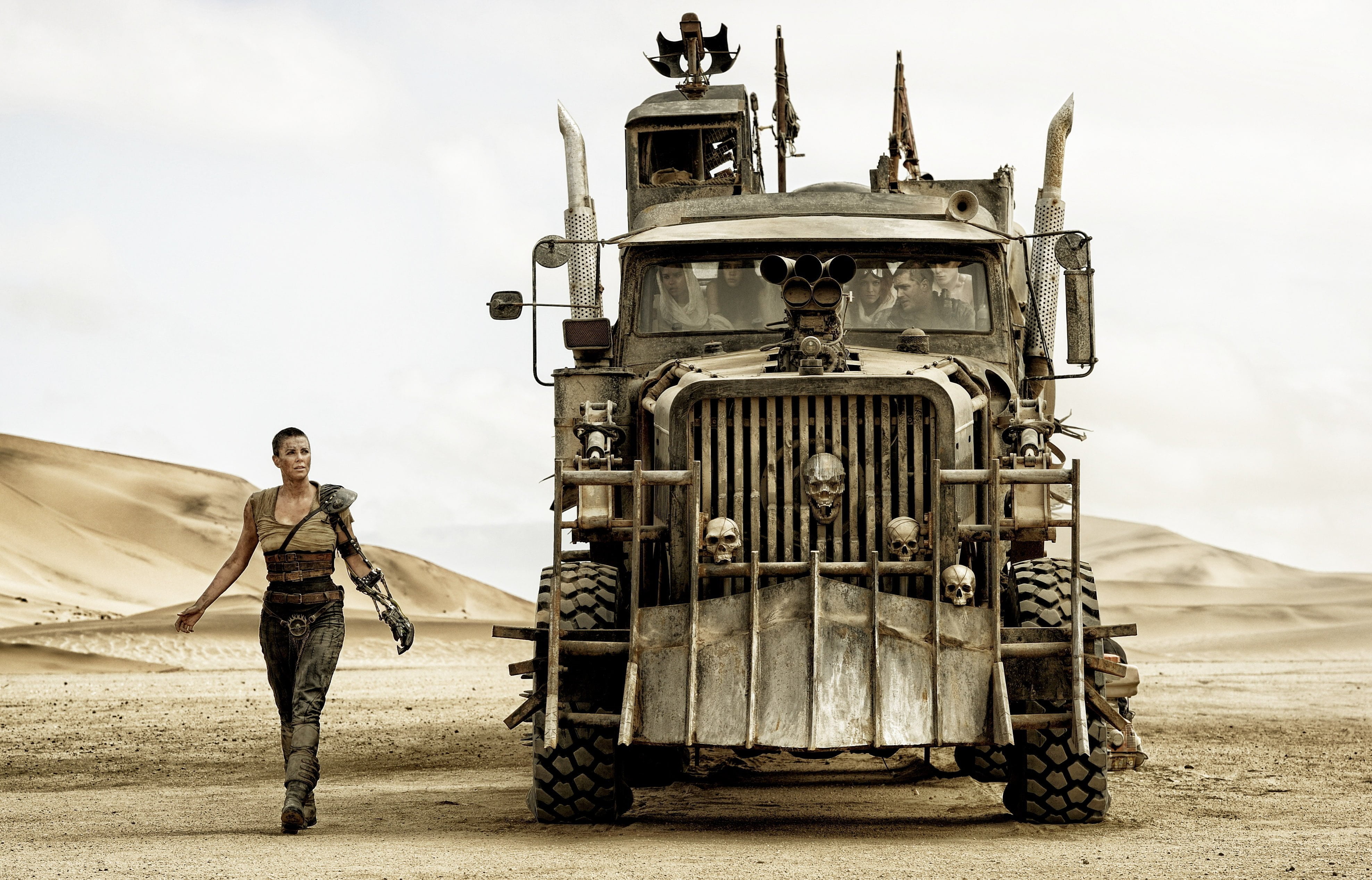 Film Review Mad Max Fury Road Starring Tom Hardy And Charlize Theron The Gate