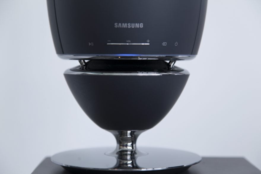 Samsung R7