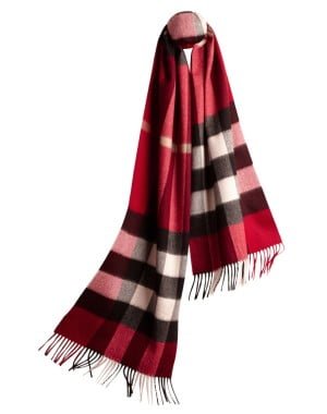 Burberry Cashmere Scarf in Parade Red