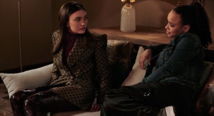 Daniela Nieves as Lissa Dragomir, Sisi Stinger as Rose Hathaway