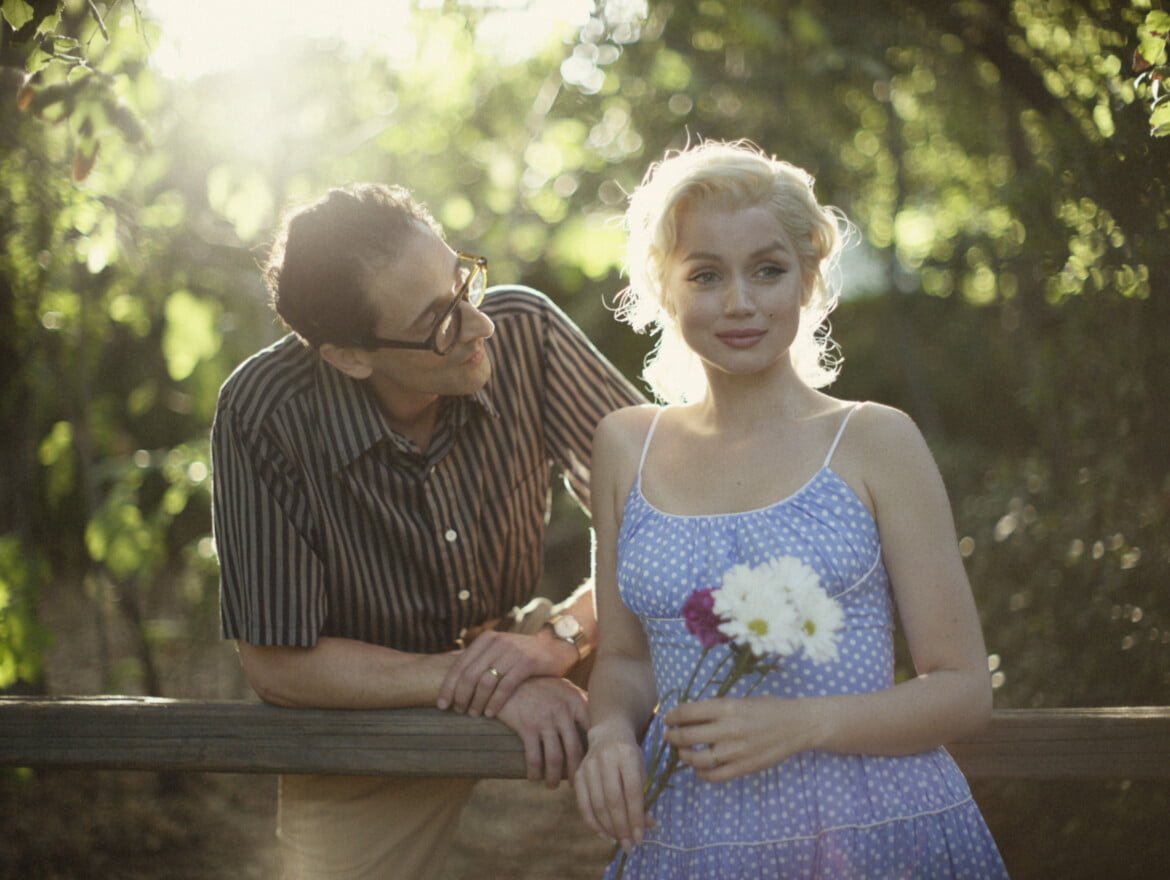 Adrien Brody as The Playwright & Ana de Armas as Marilyn Monroe
