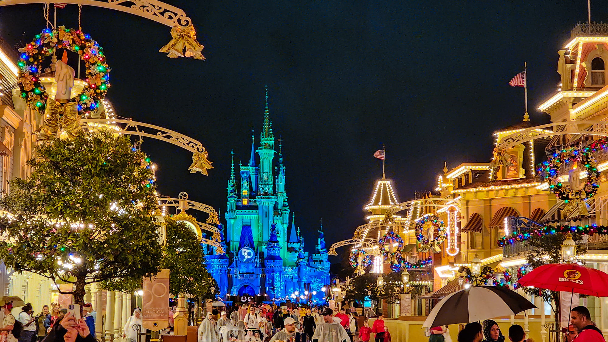 Discover holiday magic at Walt Disney World Resort | The GATE