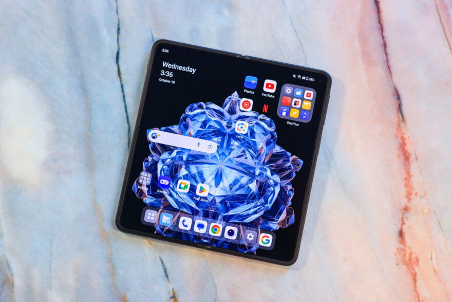 OnePlus Open inside display