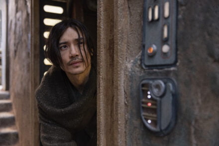 Manny Jacinto as Qimir