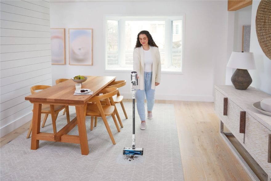 Shark Cordless PowerDetect Clean & Empty System giveaway | Holiday Gift Guides
