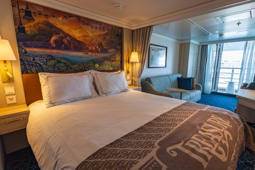 A Deluxe Oceanview Stateroom with Verandah
