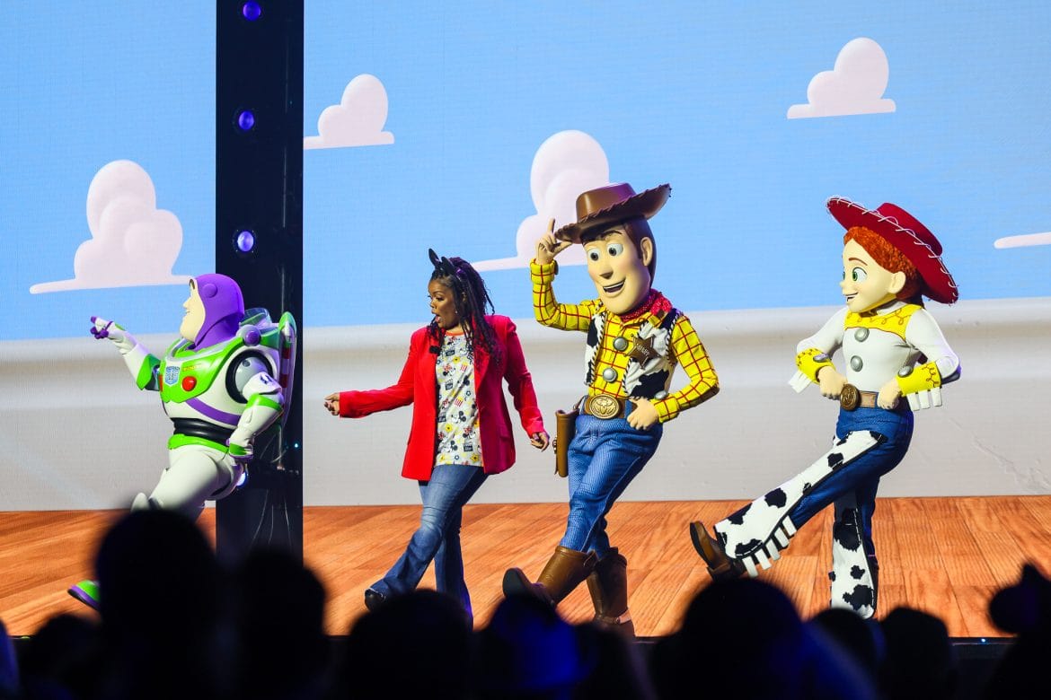 Yvette Nicole Brown on stage at Destination D23