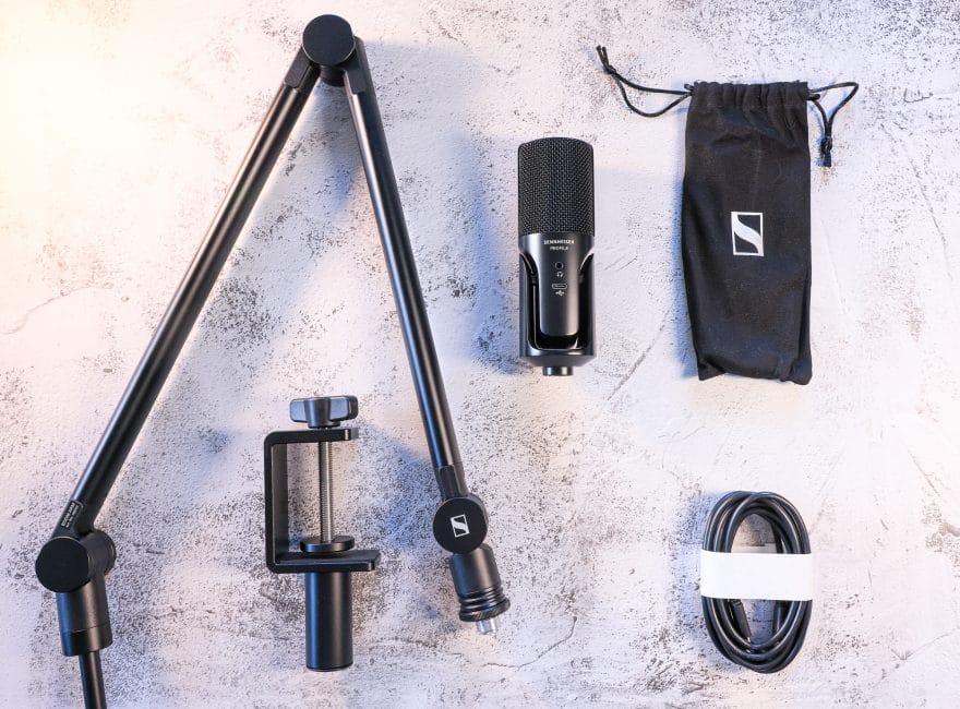 Sennheiser Profile Streaming Set box contents