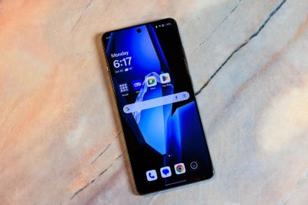 OnePlus 13R display