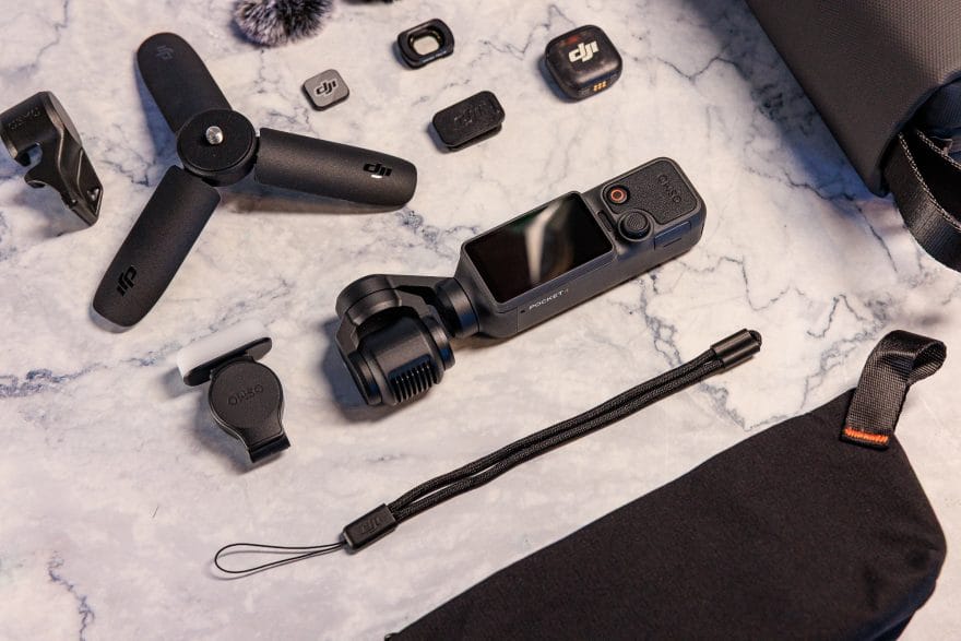 DJI Osmo Pocket 4 Creator Combo